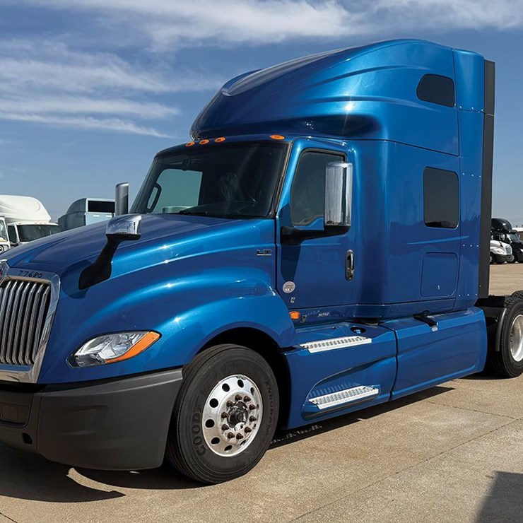 2023 INTERNATIONAL LT