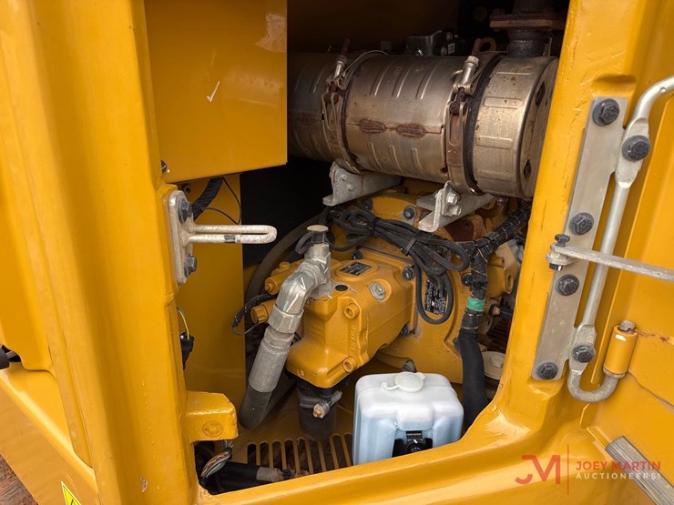 2022-caterpillar-306-cr-image-18