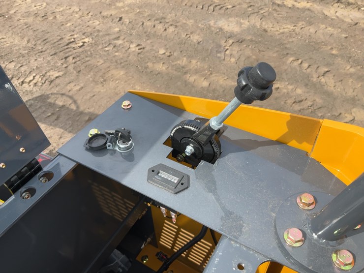 #1206-•-ats-rt12r-mini-excavator-image-15