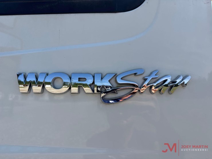 2011-international-7400-image-29