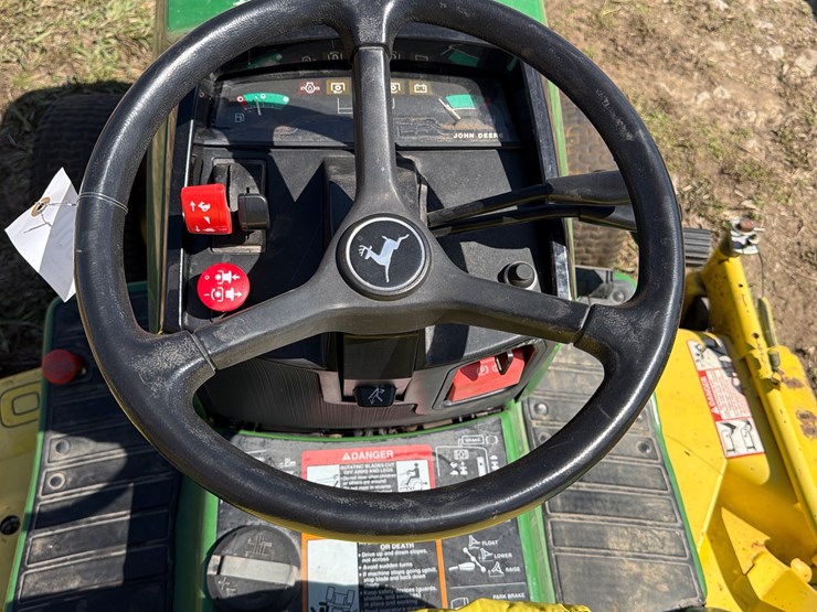 john-deere-425-image-10