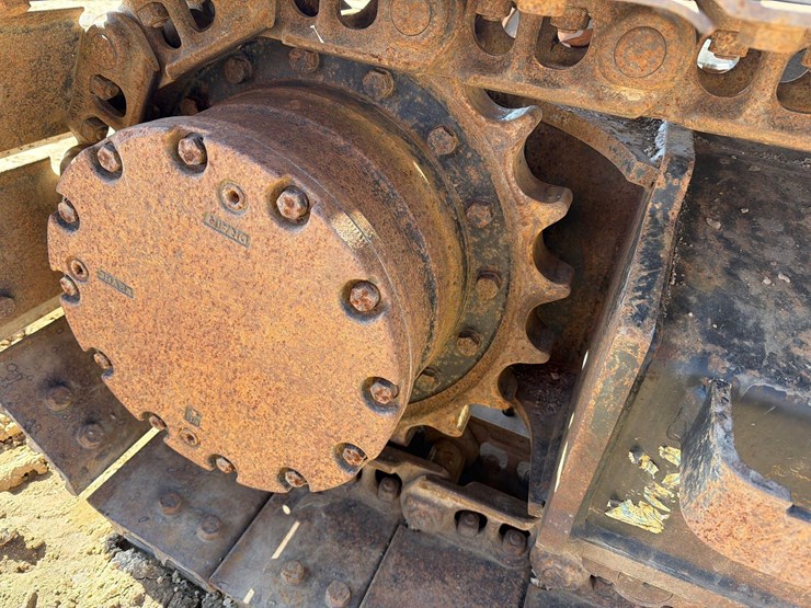 2020-hitachi-zx135us-6-image-14