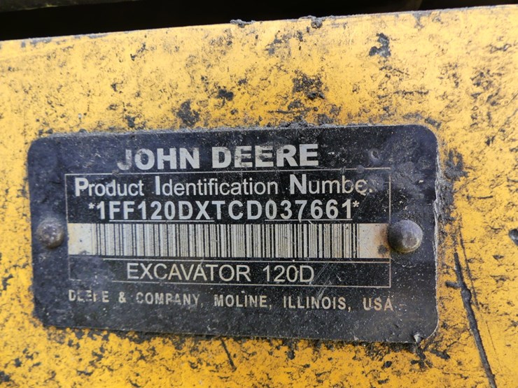 2012-deere-120d-image-15