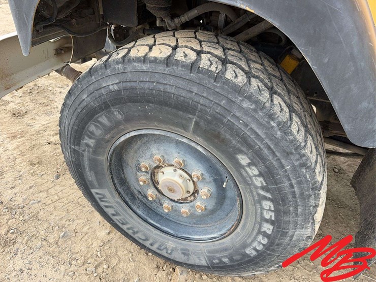 1985-international-s2500-image-27