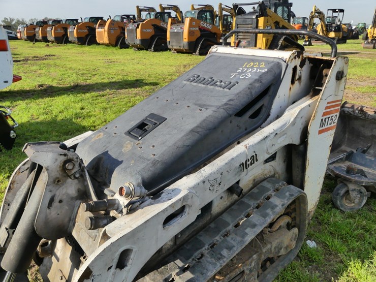 2004-bobcat-mt52-image-9