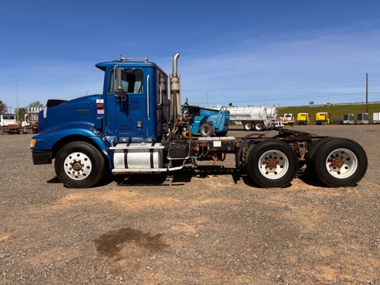 2000-international-9200-image-6