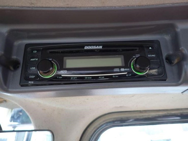 2013-doosan-dl550-3-image-25