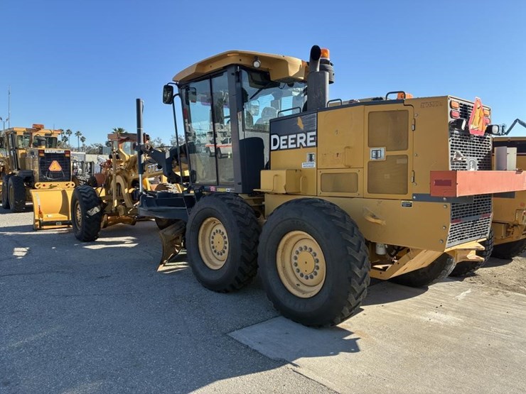 2008-deere-772d-image-4