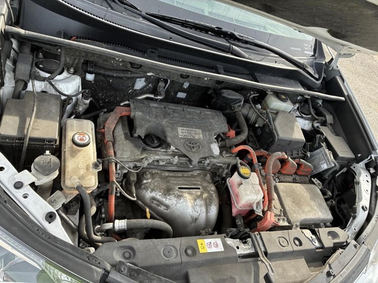 2017-toyota-rav4-image-7