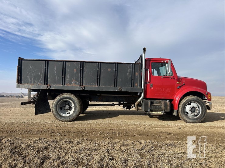 2002-international-4700-image-2