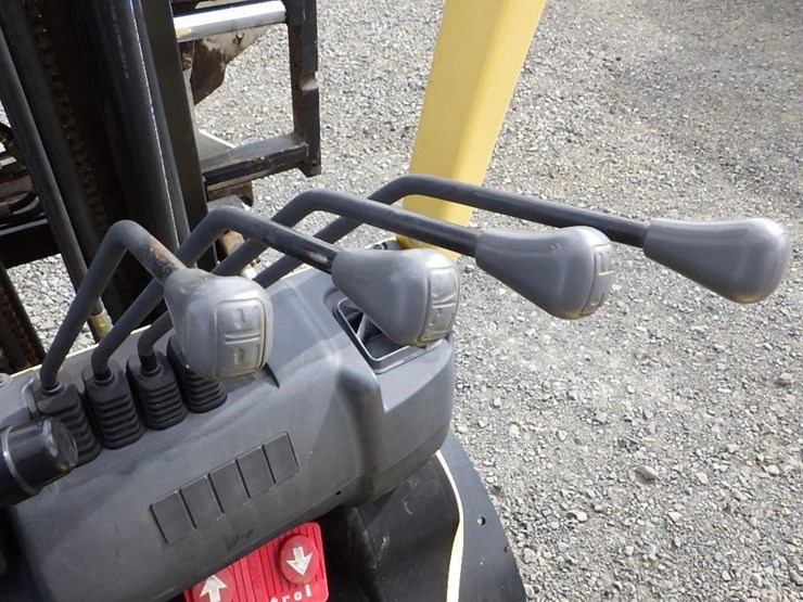 hyster-50xt-forklift-image-28