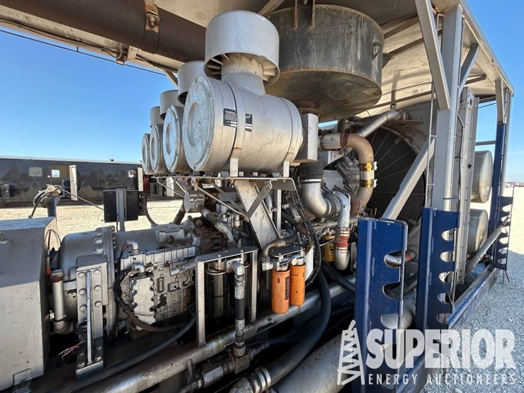 caterpillar-c32-image-11