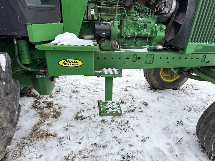 john-deere-4650-image-11