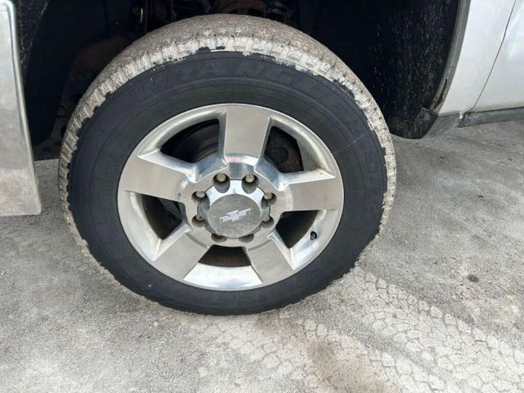 2018-chevrolet-silverado-2500hd-image-98