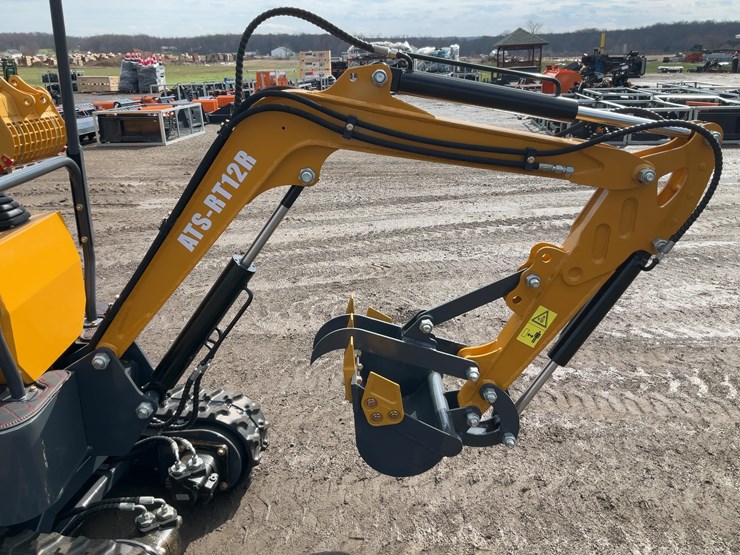 #1206-•-ats-rt12r-mini-excavator-image-18
