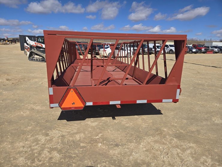 #226-•-portable-hay-feed-wagon-image-6