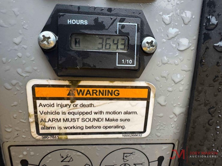 2018-caterpillar-300.9d-image-19