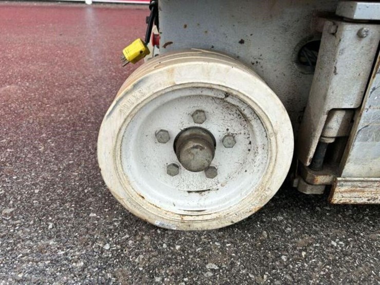 2009-skyjack-sjiii3219-image-23