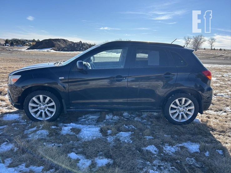 2011-mitsubishi-outlander-image-8