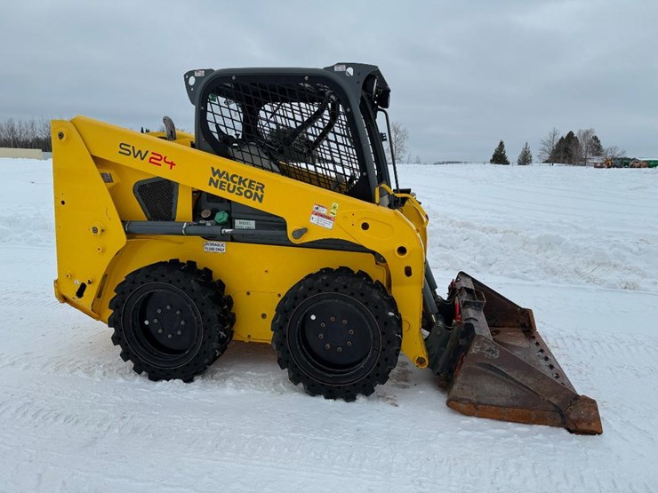 wacker-neuson-sw24-image-3