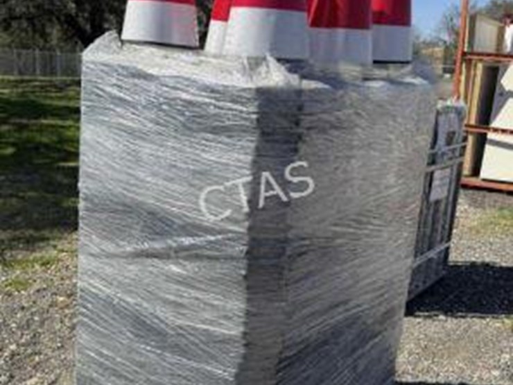 #130-•-250pcs-safety-traffic-cones-image-2