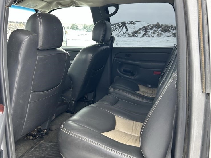 2007-chevrolet-silverado-2500hd-image-22