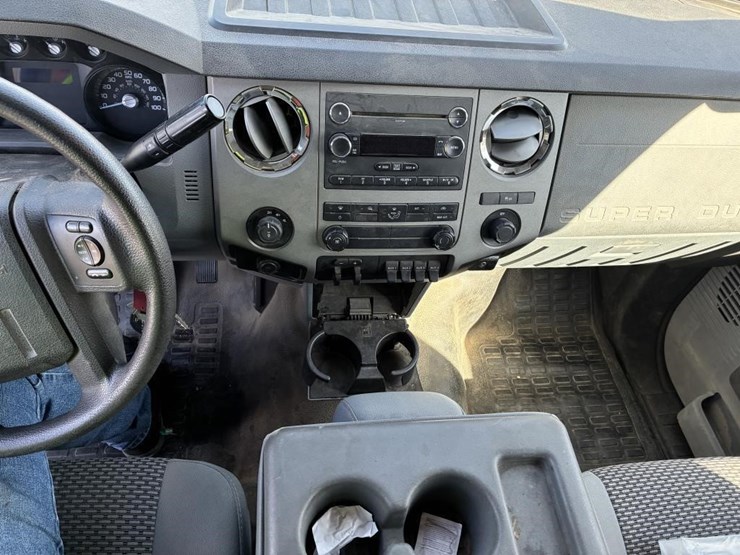 2012-ford-f350-image-15