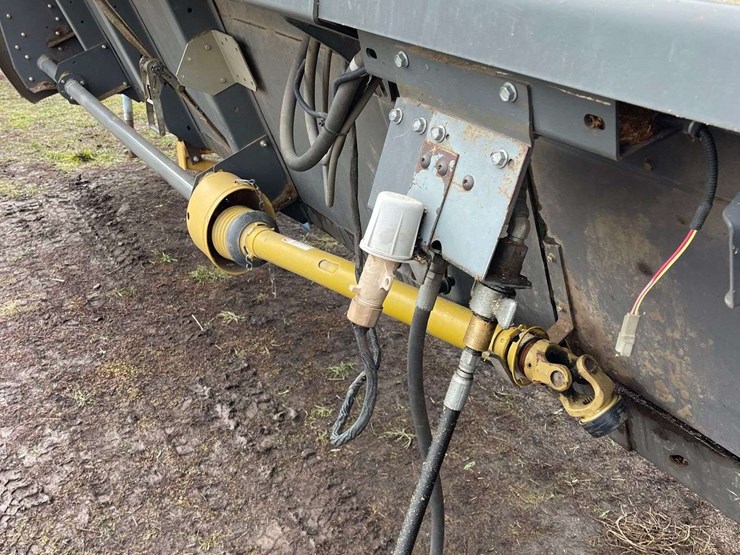 2005-gleaner-r75-image-30