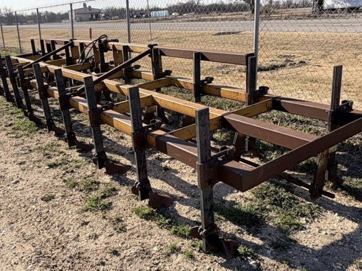 l1---hamby-row-weeder-image-1