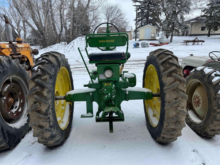 john-deere-b-image-16