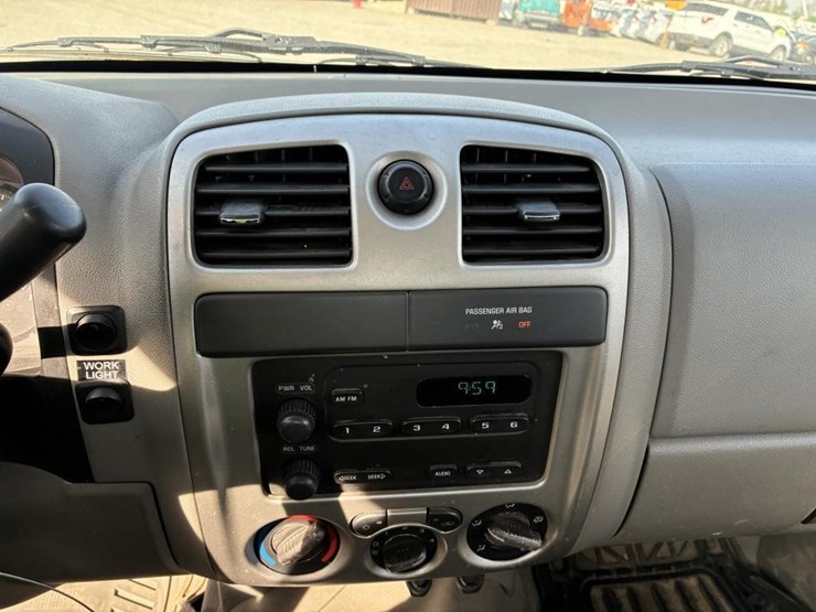 2007-chevrolet-colorado-image-12