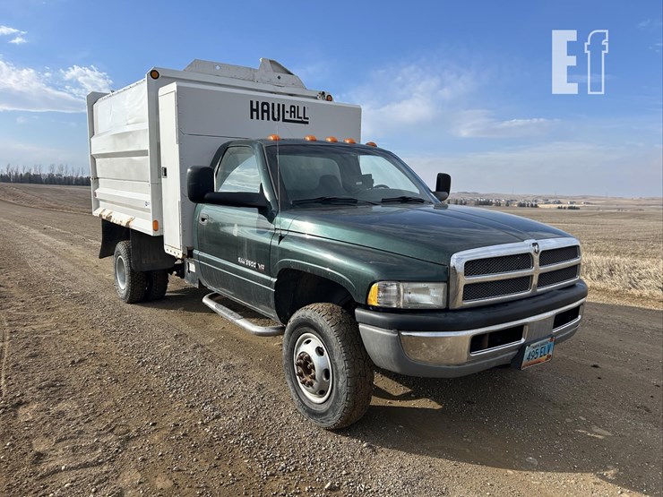 2001-dodge-ram-3500-image-3