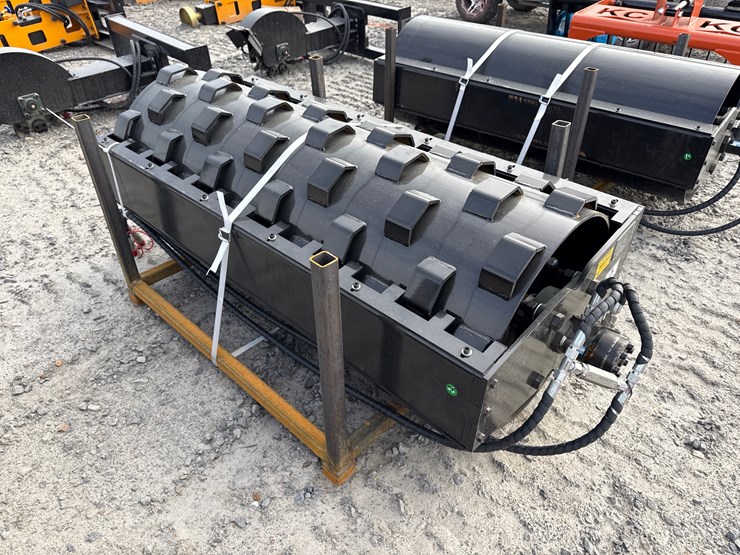 #2069-•-unused-giyi-cw70-skid-steer-compaction-wheel-ktysl260130-inv#-41996-image-4