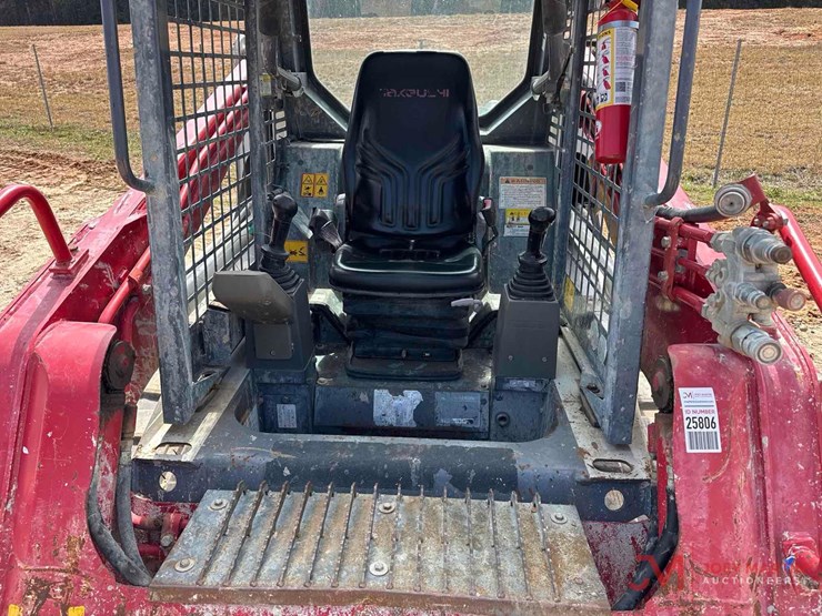 2019-takeuchi-tl8-image-15