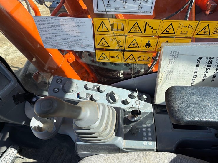 2020-hitachi-zx135us-6-image-25