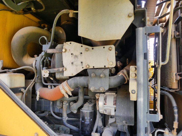 2013-komatsu-wa270-image-9