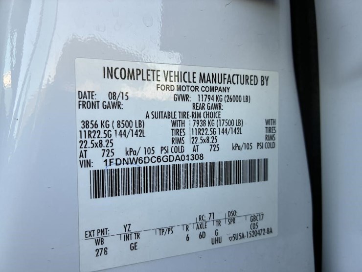 2016-ford-f650-xlt-image-21