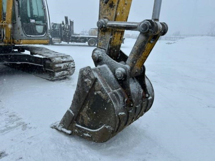 2000-kobelco-sk210-lc-image-38