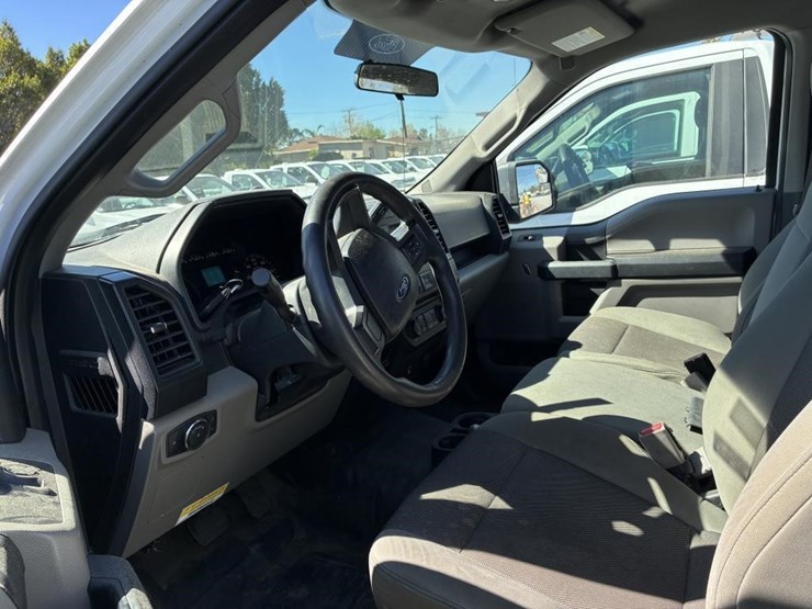 2016-ford-f150-image-10