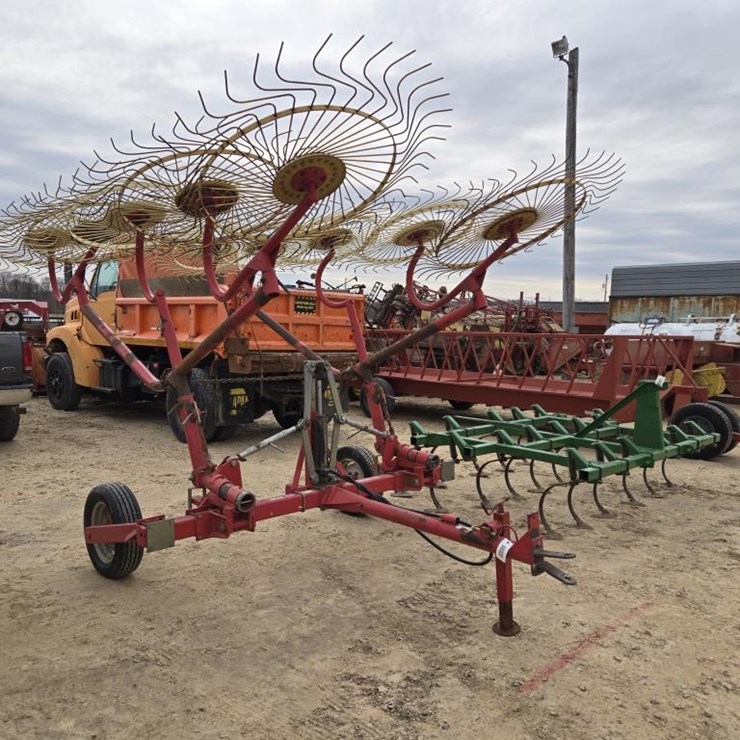 #323 • TUNUTTI RCS10 10 WHEEL V RAKE