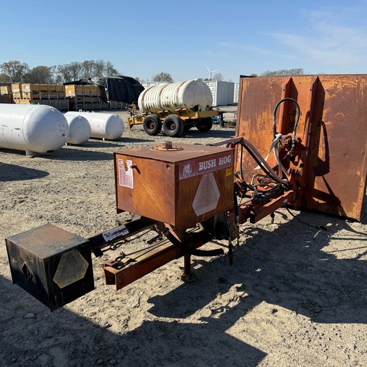 BUSH HOG 12