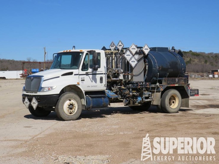 2005-international-durastar-4400-image-1