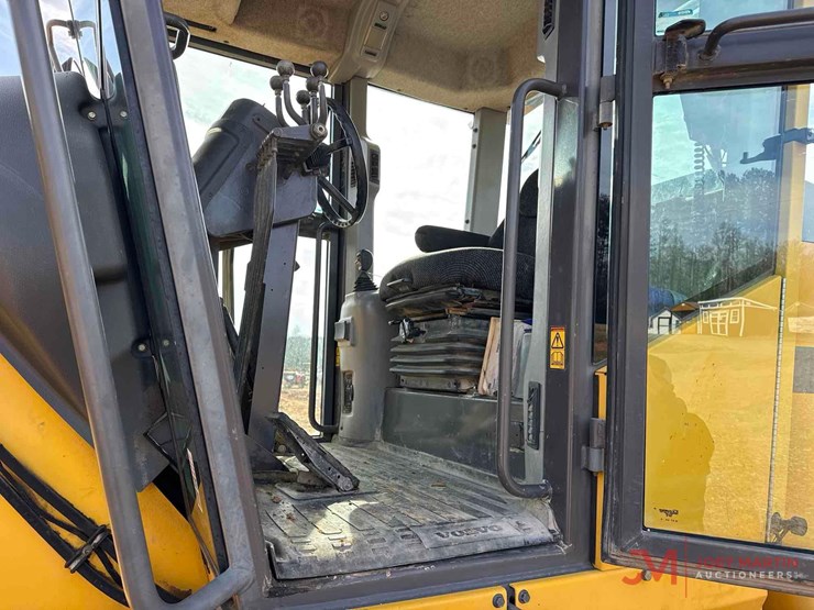 2006-volvo-g946-image-29