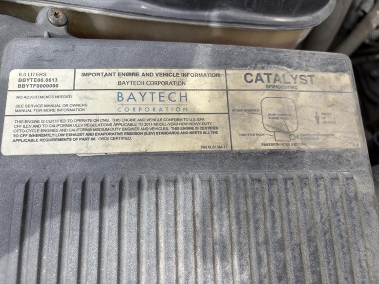 2011-chevrolet-2500-image-8