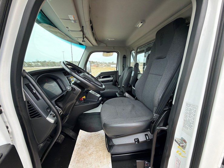 kenworth-t880-image-25