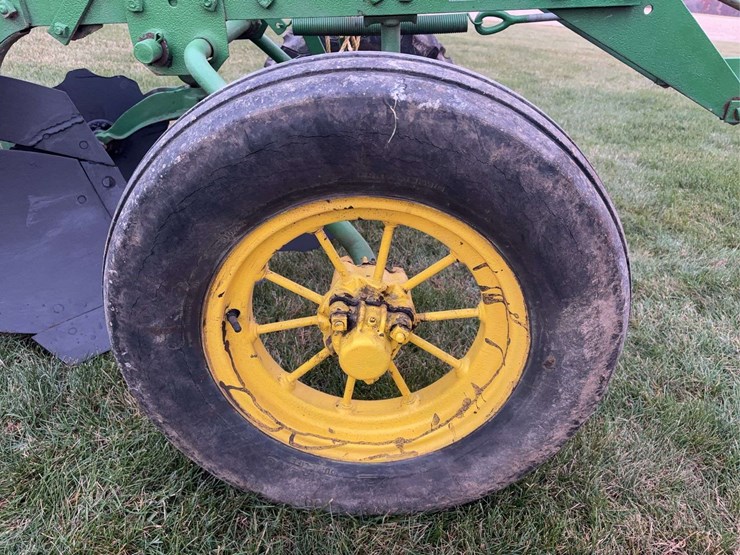 john-deere-14-image-15