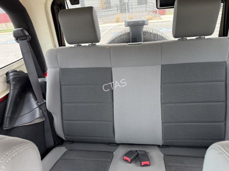 2008-jeep-wrangler-sport-image-16