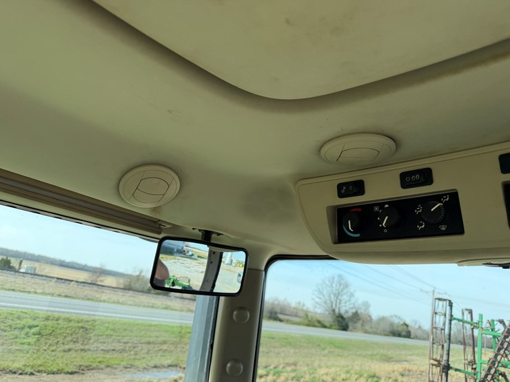 john-deere-8320rt-image-81