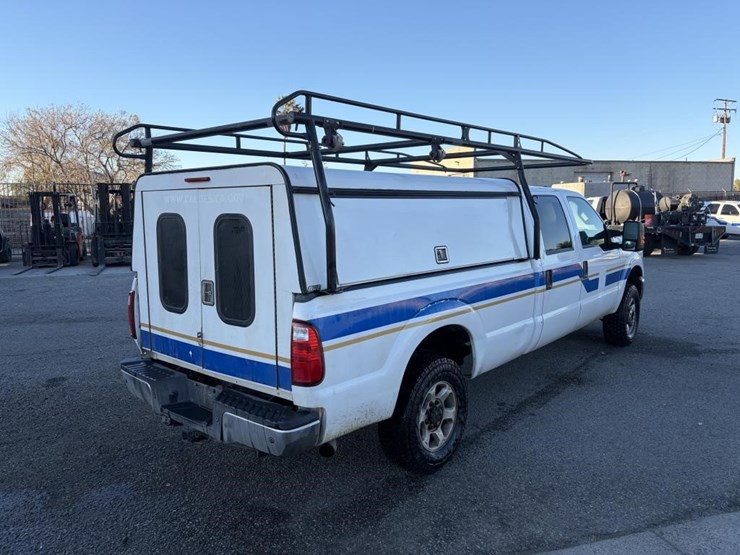 2016-ford-f250-xlt-image-3