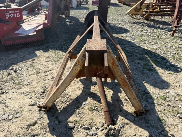 bush-hog-2215-image-32